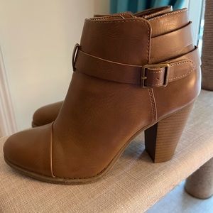 EUC Light Brown Ankle Boots